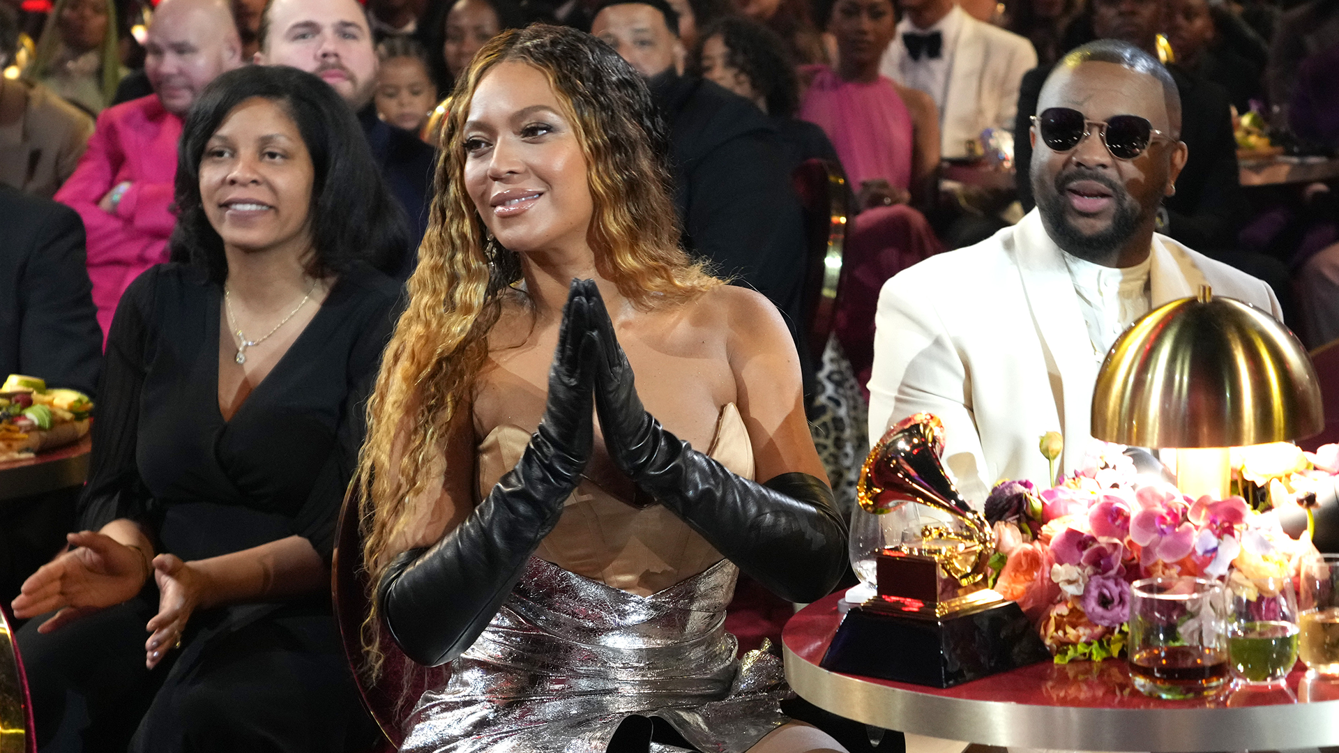 Beyoncé Stuck In Traffic On Her Way To The GRAMMYS Missing Her Award Moment